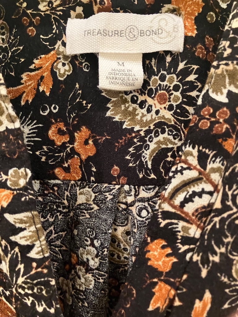 Nordstrom Treasure & Bond Black Blouse With Cream And Brown Floral Print — image 8 of 8